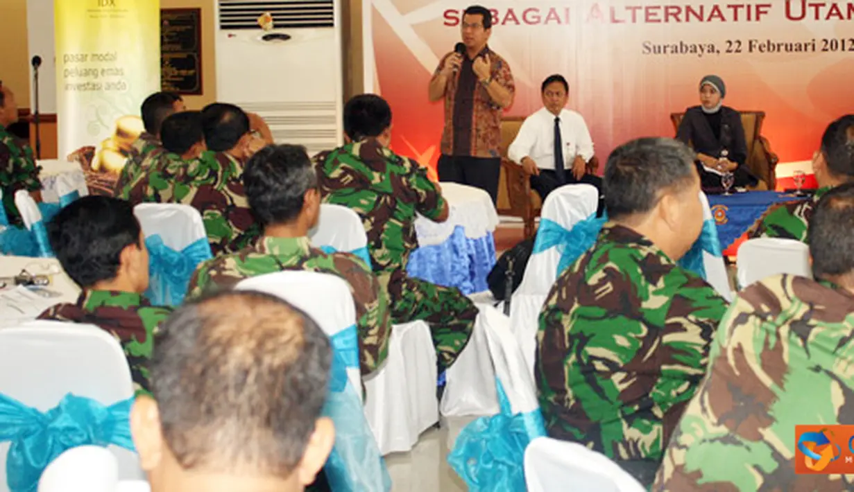 Citizen6, Surabaya: Sosialisasi ini digelar Kobangdikal bekerjasama dengan Kantor Pusat Informasi  Pasar Modal Bursa Efek Indonesia dan CIMB Securities. (Pengirim: Penkobangdikal)