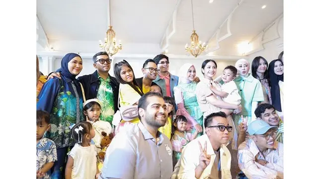 10 Potret Artis di Pesta Ultah ke-1 Azura Anak Atta-Aurel, Meriah Bertabur Bintang