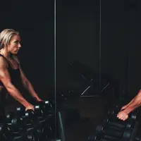 Bagi wanita, metode ini bermanfaat untuk meningkatkan metabolisme, menjaga kesehatan, dan menambah energi jika dilakukan dengan tepat. (Foto: scottwebb/Pixabay)