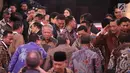 Menteri PUPR Basuki Hadimuljono, Menko Polhukam Wiranto dan Menko Kemaritiman Luhut Binsar Pandjaitan ketika menghadiri Debat Capres di Hotel Sultan, Jakarta, Minggu (17/2). (Liputan6.com/Faizal Fanani)