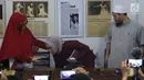 Aktivis Ratna Sarumpaet usai konferensi pers terkait kasus penganiayaan yang dialaminya, Jakarta, Rabu (3/10). Ratna mengakui tidak ada penganiayaan yang diterimanya seperti kabar yang berkembang beberapa waktu terakhir. (Liputan6.com/Immanuel Antonius)
