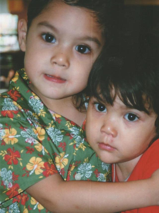 7 Potret Masa Kecil Al Ghazali dan El Rumi Ini Sukses Bikin Gemas