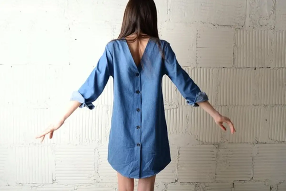 Inspriasi Denim Dress yang Bikin Kamu Terlihat Cantik Nan Menawan