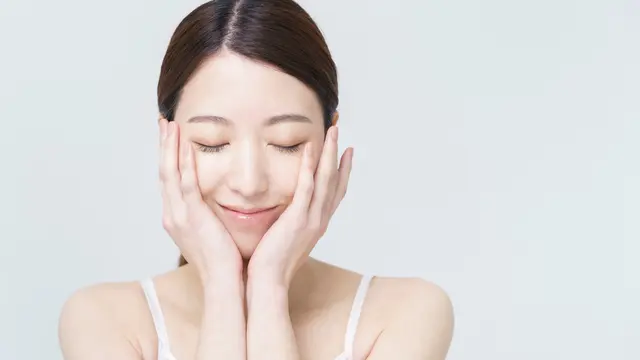 Bukan Hanya Sekedar Membersihkan Debu dan Kotoran, Ini Lho Manfaat Penting dari Rajin Mencuci Wajah