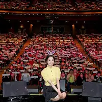 Yoona tengah merasakan kebahagiaan yang luar biasa lantaran baru saja genap berusia 27 tahun. Di hari jadinya itu ia mendapatkan banyak kejutan dari orag-orang terdekat dan para penggemarnya. (Instagram/_limyoonafanpage)
