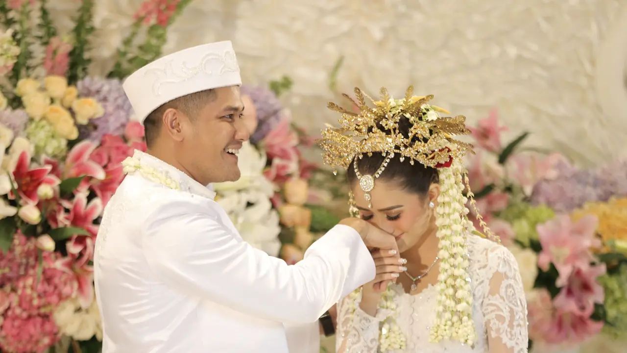 [Bintang] Ryana Dea dan Puadin Redi