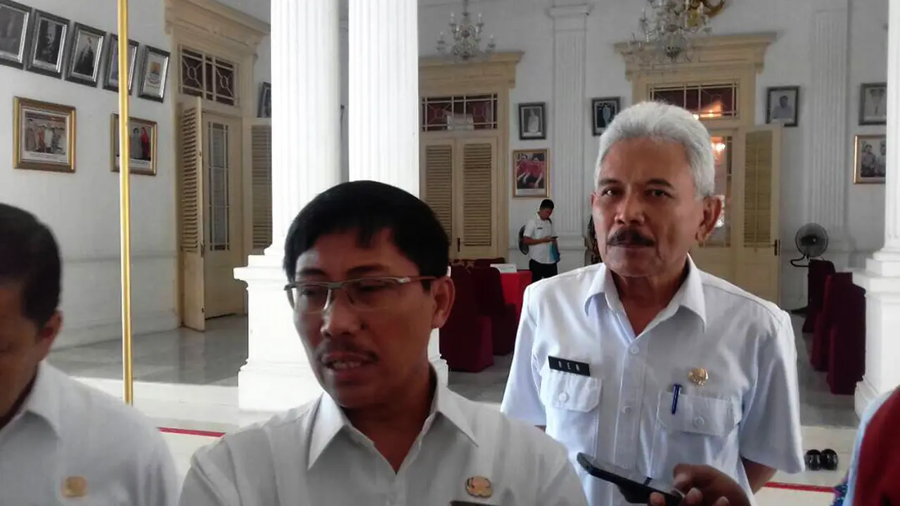 Bupati Cirebon Sunjaya Purwadisastra