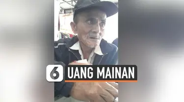 Seorang kakek di Bukit Tinggi, Sumatera Barat, menangis saat ingin membeli obat di Apotek namun uang yang dibawanya adalah uang mainan. Ia mendapatkan uang tersebut dari pembeli hasil jualan sayur di pasar.