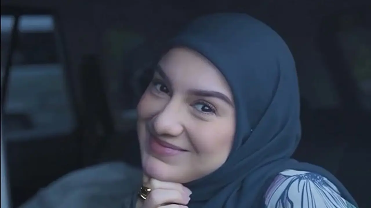 Irish Bella jadi host dan syuting sinetron (Instagram/_irishbella_)