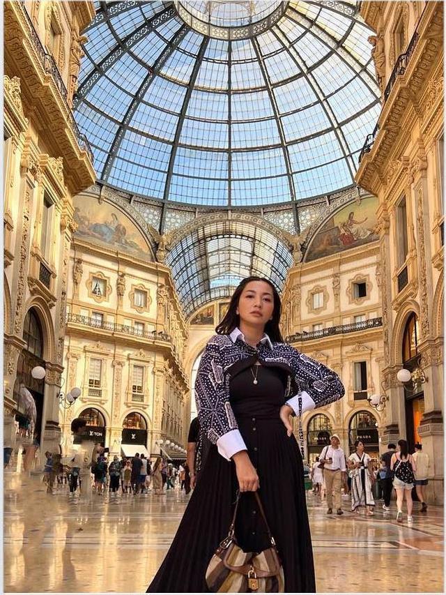 Liburan Ke Eropa, Ini 6 Momen Hesti Purwadinata di Milan Hingga Swiss