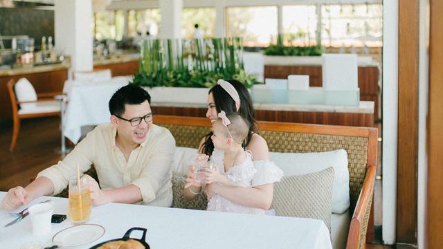 Potret Liburan Keluarga Shandy Aulia di Bali, Rayakan Ultah Suami. (Sumber: Instagram/shandyaulia)