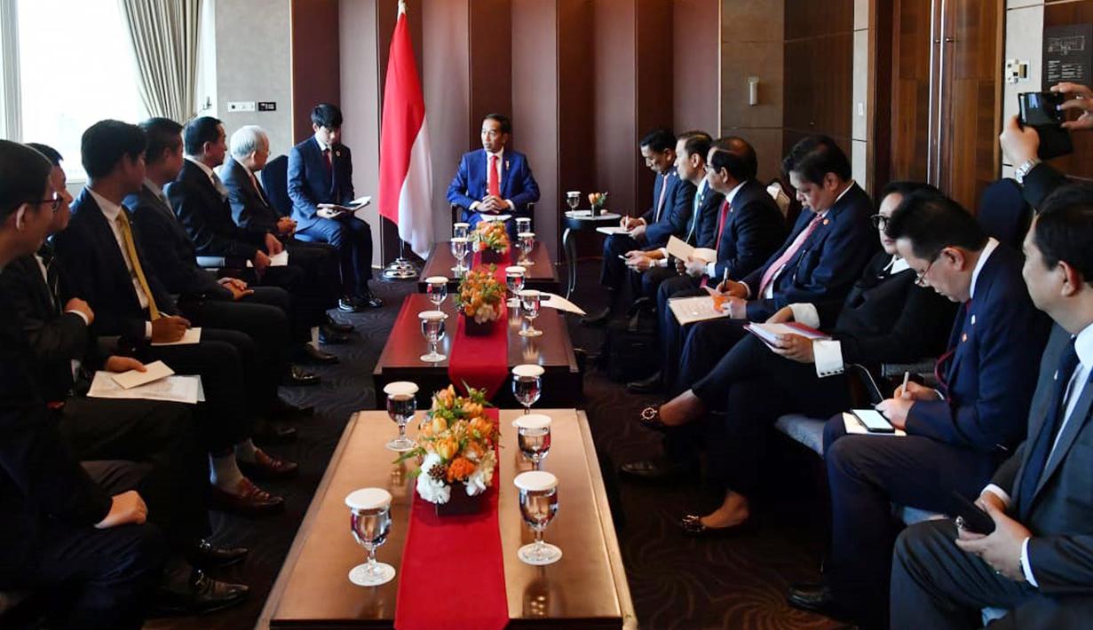 FOTO: Presiden Jokowi Bertemu dengan 4 Pimpinan Perusahaan Korea