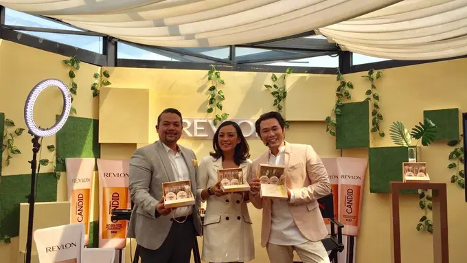 Revlon PhotoReady Candid™