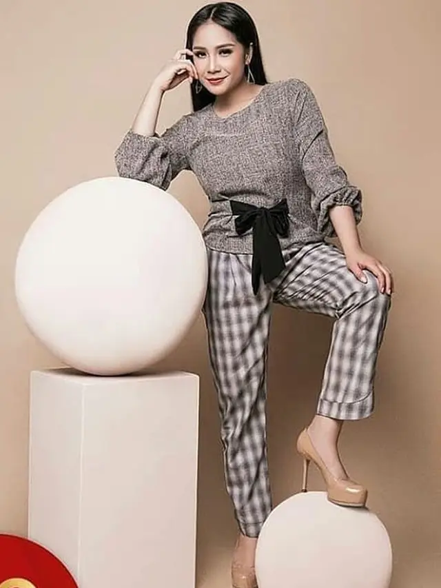 [Bintang] Nagita Slavina dan Caca Tengker