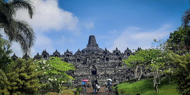 Candi Borobudur Tetap Buka Saat Waisak Minggu 31 Mei 2026, Cek Jam Operasional
