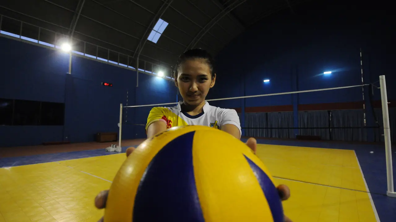 Yolla Yuliana