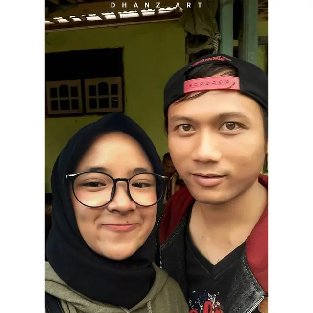 Akui Fans, 6 Editan Foto Bareng Nissa Sabyan Ini Halu Banget