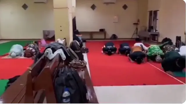 Peserta Capai Ribuan, Momen Jamaah Muslim Sholat di Gereja Sidoarjo Ini Viral