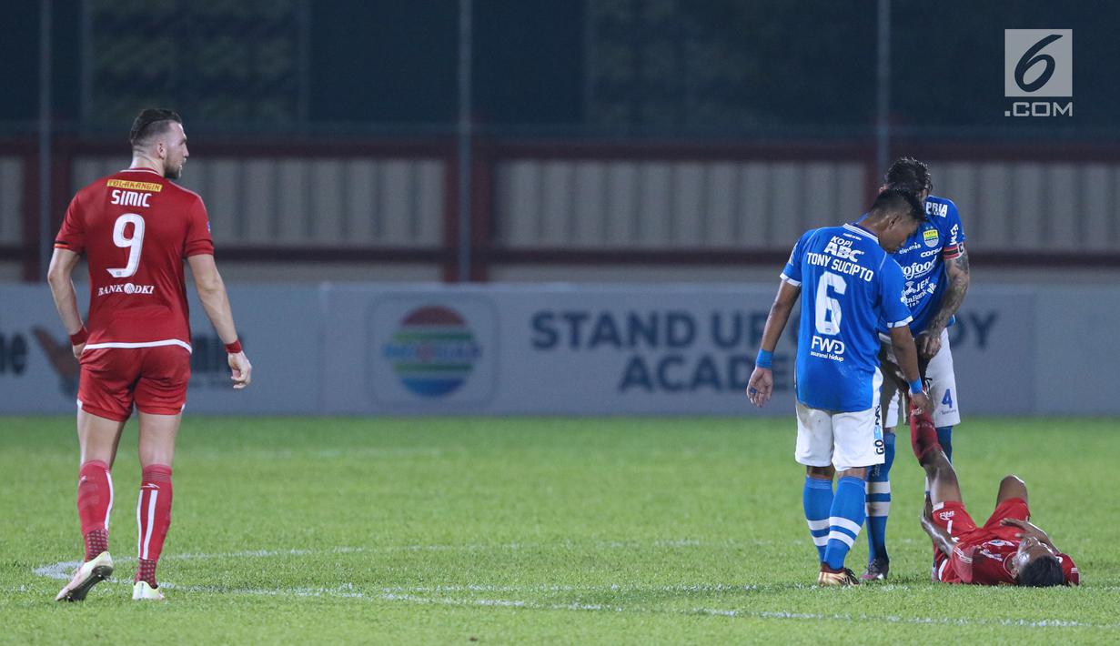 Foto Momen Persahabatan Di Laga Persija Vs Persib Bola Liputan6 Com