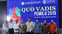 Para akademisi dari Presiden University dan Universitas Indonesia usai diskusi Quo Vadis Pemilu 2019 yang diselenggaran oleh Presiden Executive Club (Jababeka Group).