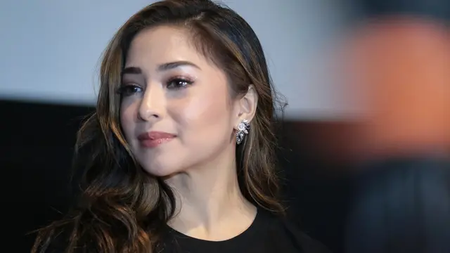 [Bintang] Nikita Willy di Gasing Tengkorak