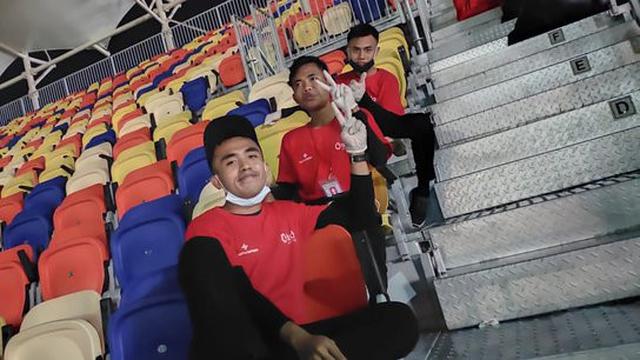 Barang Aneh Ditinggalkan Penonton MotoGP