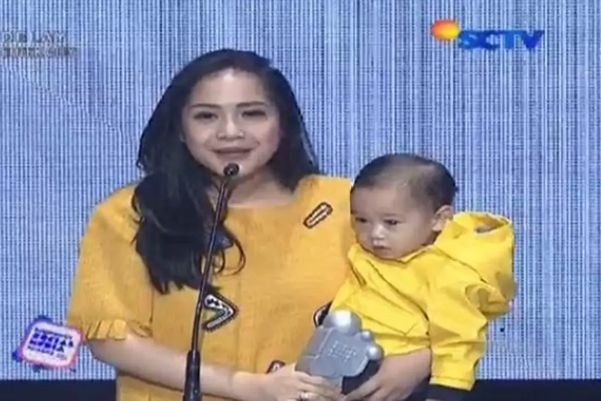 [Bintang] Nagita Slavina