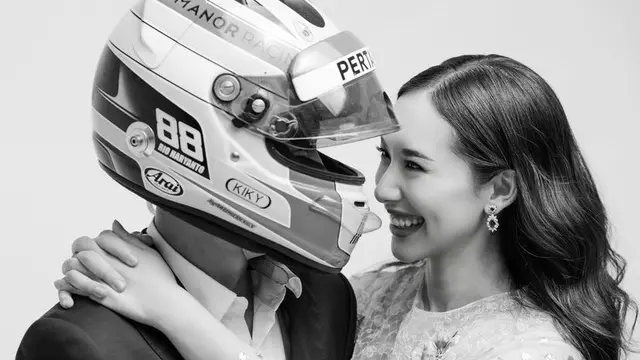 Athina Papadimitriou Calon Istri Rio Haryanto. [@rharyantoracing]
