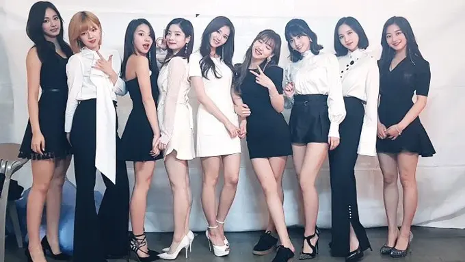 [Bintang] TWICE Bicara Mencari Cinta di What is Love?