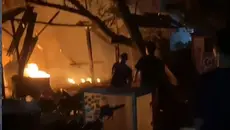 Bengkel di Gunung Sindur Kebakaran, Damkar Berjibaku Padamkan Api