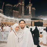 Syahnaz umrah bersama Jeje (Instagram/syahnazs)