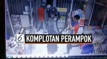 Polres Bogor menangkap 11 pelaku perampokan mini market. Para perampok beroperasi di wilayah Bogor, Banten, dan Bekasi. Sebelum melakukan aksinya para mereka mengkonsumsi narkoba jenis sabu.
