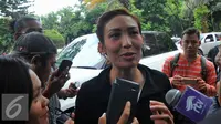 Ayu Dewi mendatangi Polda Metro Jaya untuk menjalani pemeriksaan sebagai saksi terkait kasus penghinaan lambang negara oleh Zaskia Gotik. [Foto: Faisal R. Syam/Liputan6.com]