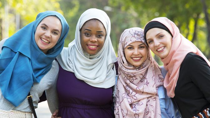 Tips Memilih Warna Jilbab yang Cocok Sesuai Warna Kulit 