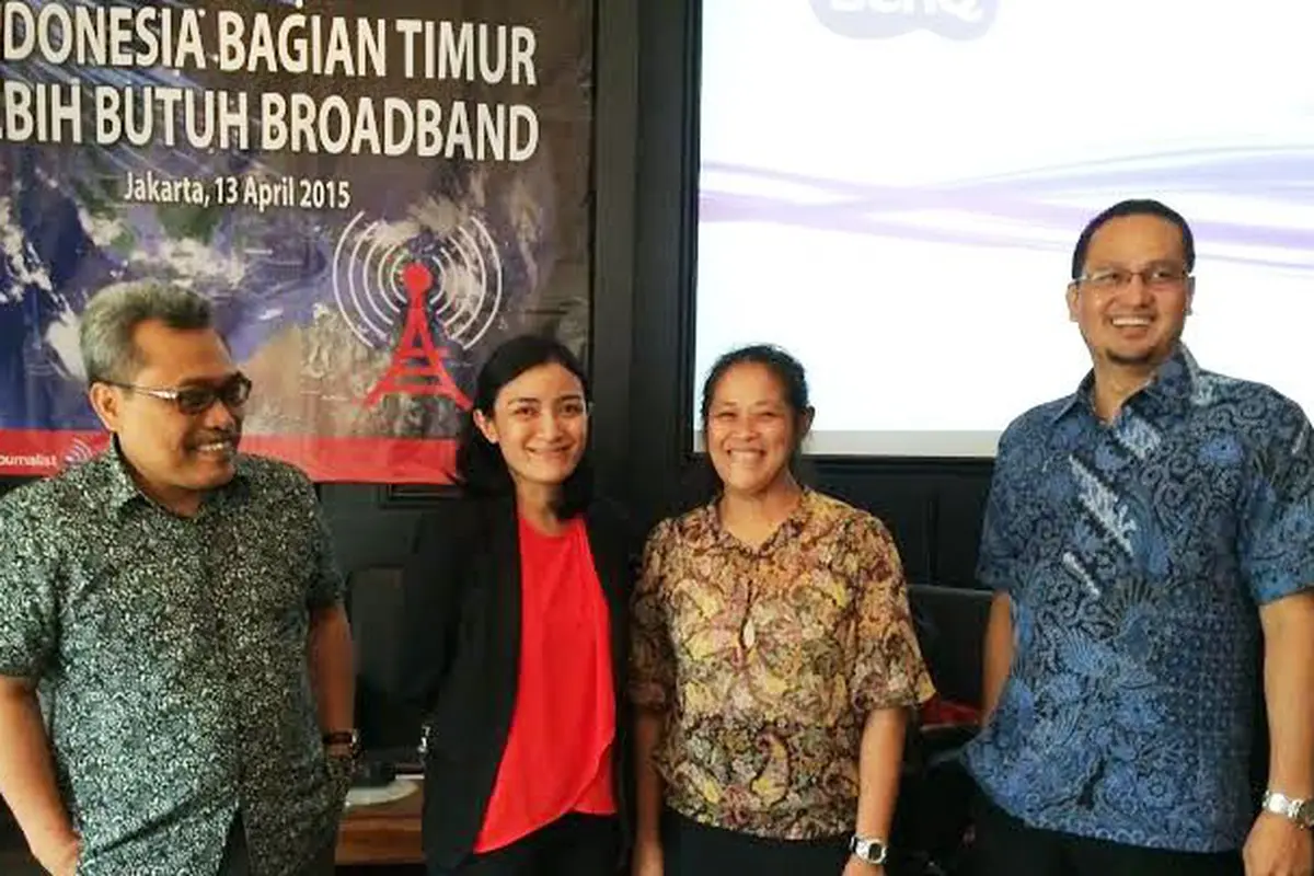 `Masih Ada Kesenjangan Internet di Indonesia Barat`