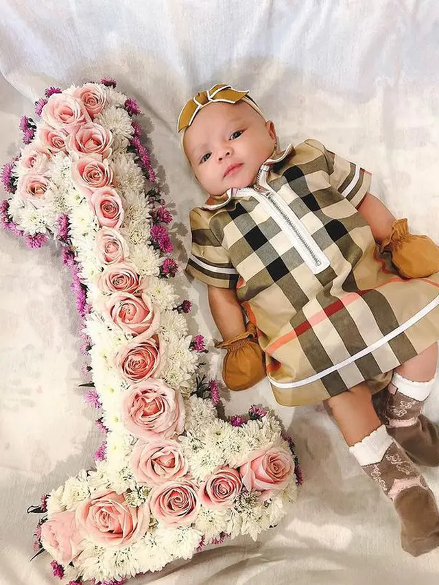 [Fimela] 9 Potret Transformasi Baby Ameena dari Usia 1 Hingga 9 Bulan