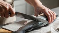 7 Tips Membersihkan Ikan Tanpa Merusak Teksturnya, Daging Utuh, Kenyal, dan Lezat