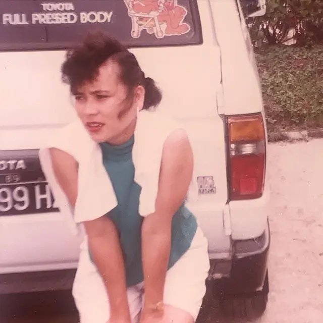 Cantik Sedari Dulu, Ini 6 Potret Masa Muda Ibunda Prilly Latuconsina