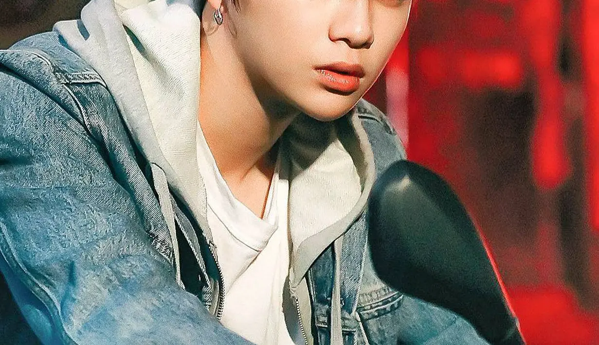 Selama bersekolah, Kang Daniel mengaku jika selama bersekolah dirinya tidak fokus dengan pelajaran. Walaupun demikian, ia mendapat nilai yang cukup bagus. (Foto: instagram.com/goddaniel)