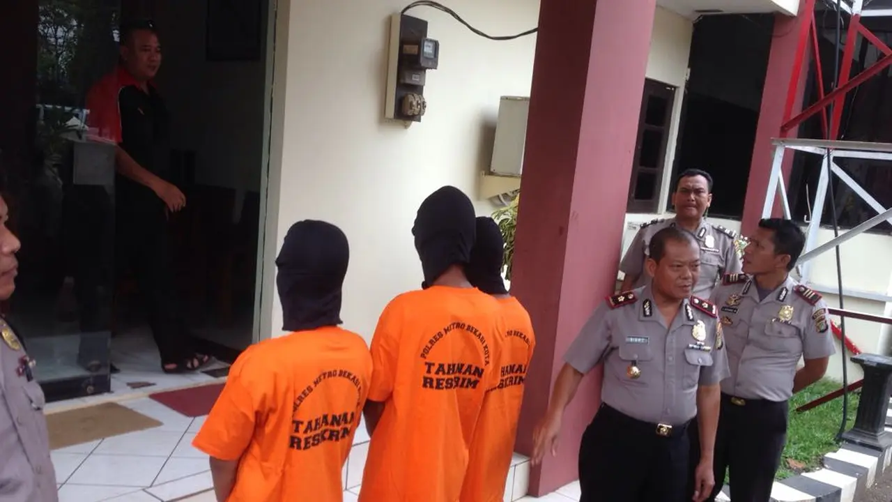 Tersangka pelemparan truk sampah DKI