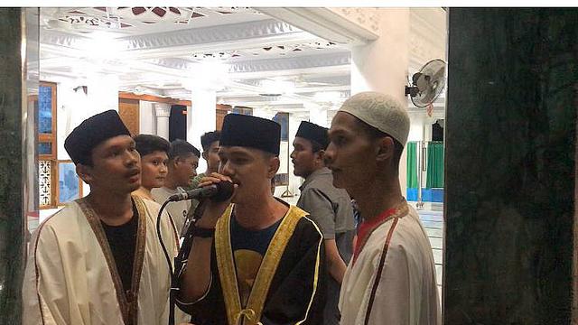 Di Balik Video Remaja Bangunin Sahur Bersuara Merdu Ramadan Liputan6 Com