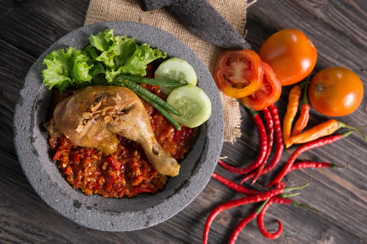 Ayam penyet