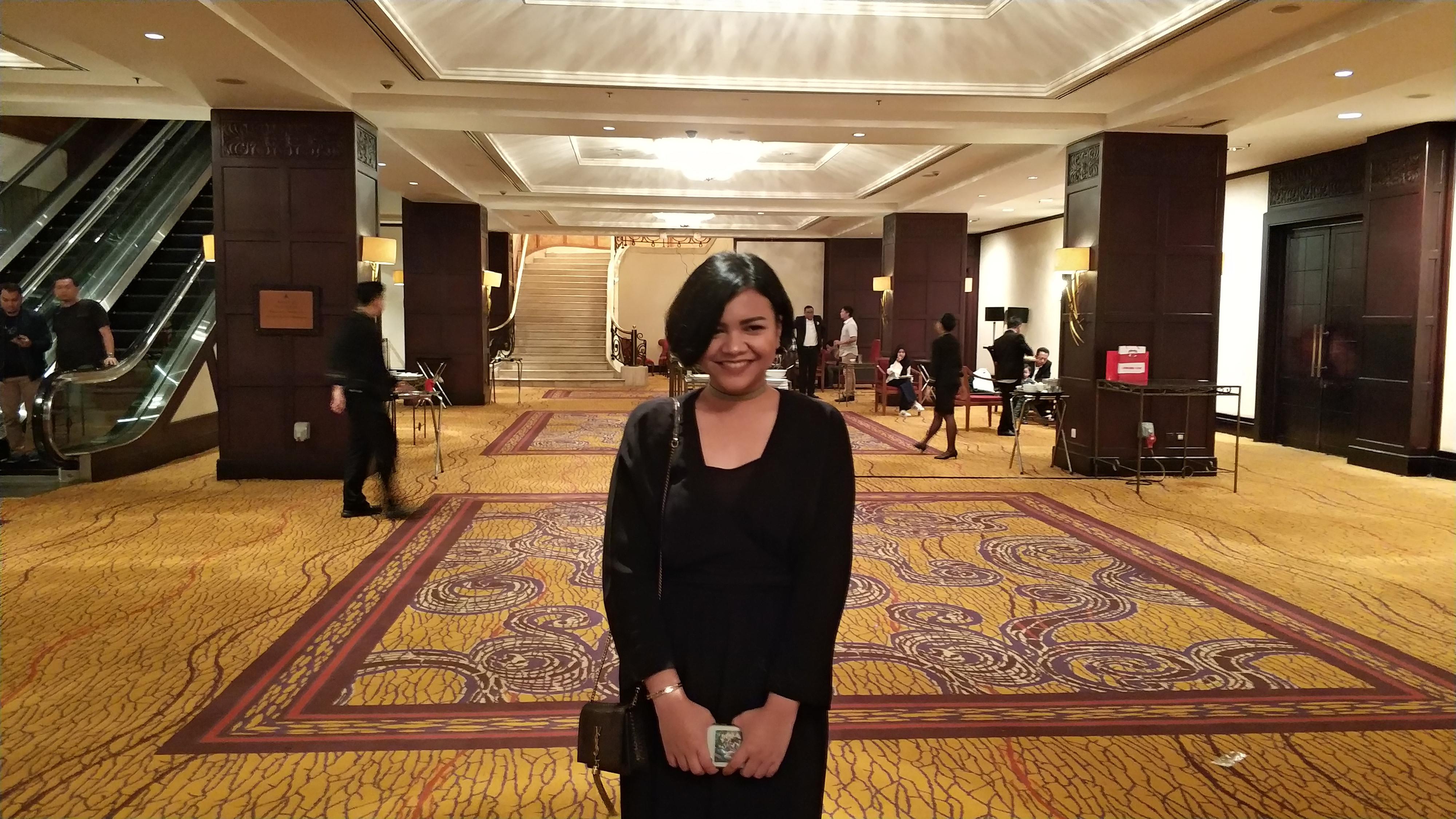 Putri Achsanul Qosasi, Annisa Zhafarina menjadi perancang jersey Madura United. (Liputan6.com/Thomas)