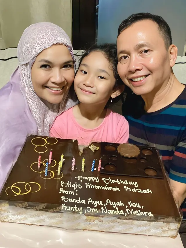 Ayu Ting Ting rayakan ultah anak ke-9 dengan sederhana