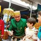 Wali Kota Moh Romdhan Pomanto memboyong kelompok anak Makassar memperkenalkan budaya khas Sulsel salah satunya tari sakral ganrang bulo di hadapan pemuda Kota Madrid, Spanyol. (Liputan6.com/Eka Hakim)