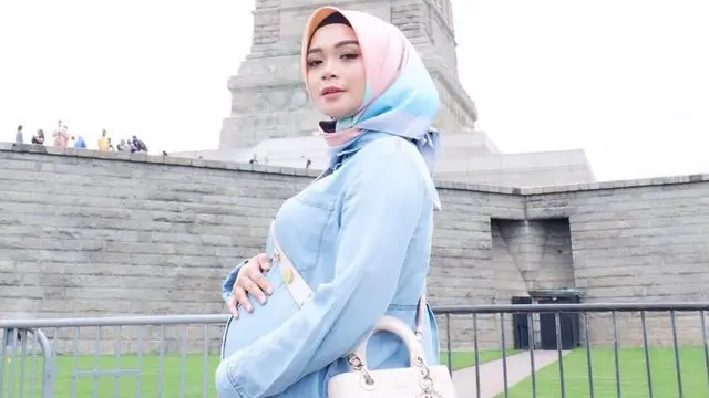 [Bintang] Sheza Idris