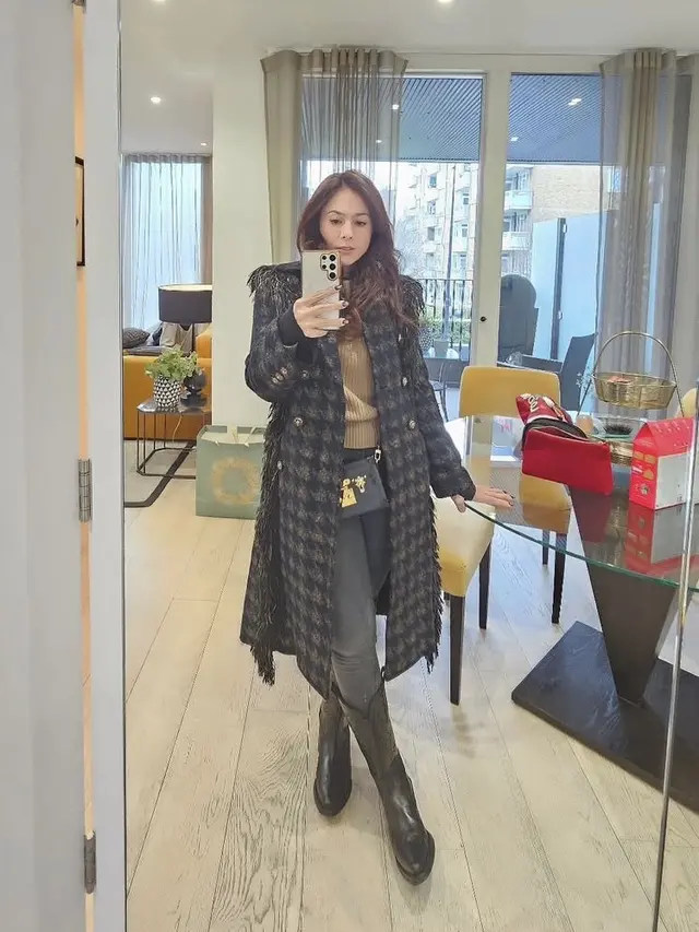 Wulan Guritno Liburan Akhir Tahun di London Bersama Ketiga Anak. [@wulanguritno]