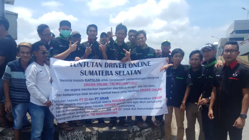 Komunitas Sopir Taksi Online Palembang Minta Kepastian Jaminan Keselamatan