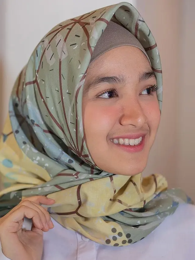 Gaya Anggun Cut Syifa saat Pakai Hijab, Tampil Modis
