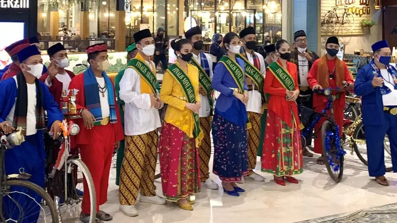 Sambut Ulang Tahun Jakarta, Kota Kasablanka Gelar Tari Ondel-Ondel sampai Makan Ena